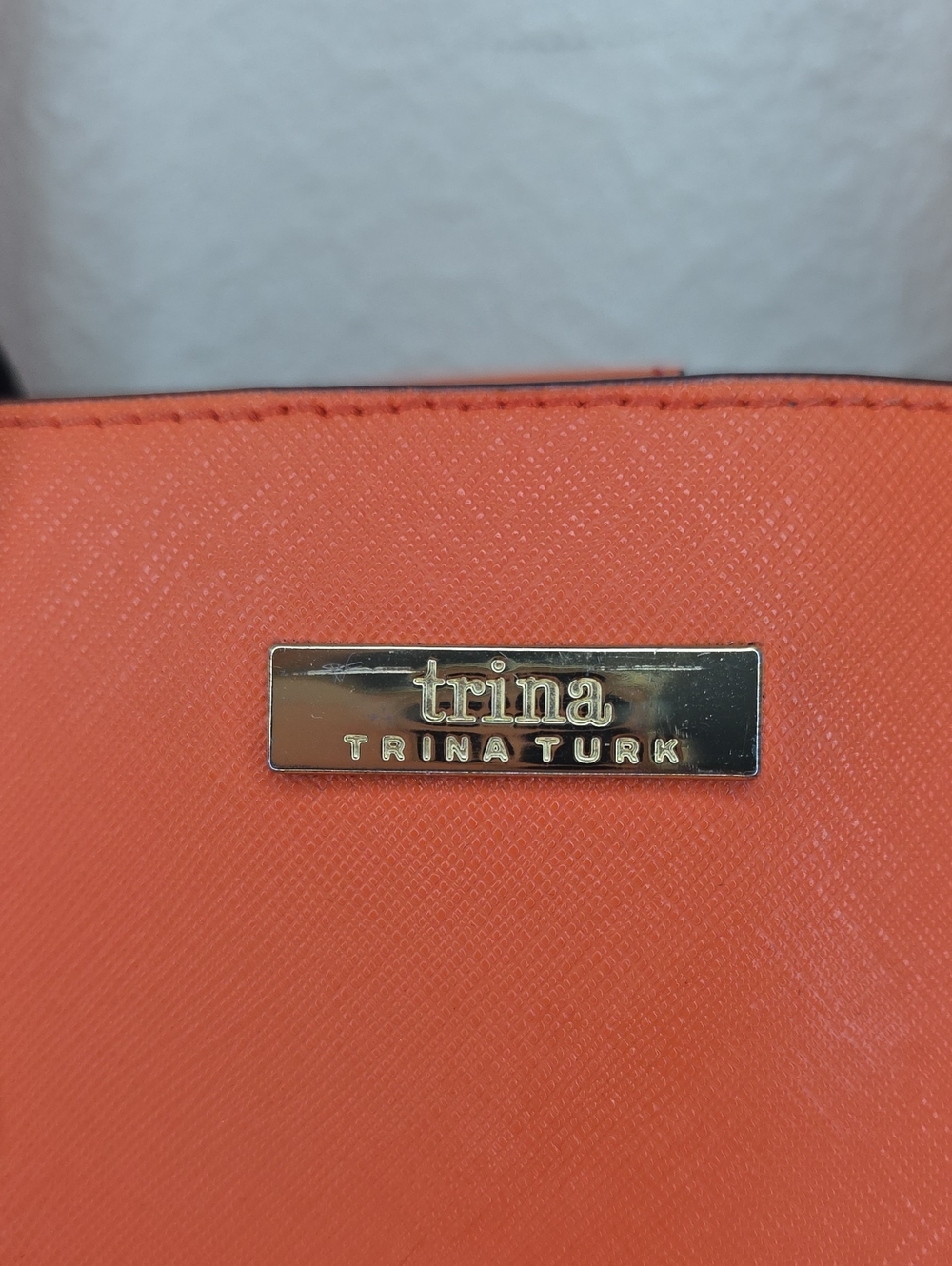 Trina Turk Orange Saffiano Satchel Bag Medium Floral Interior Vibrant Bold Autum - Picture 4 of 15